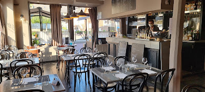 Le Petit Zinc Restaurant à Orbec