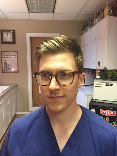 Barber Shop «DeRosso Brothers Tattoo and Barber», reviews and photos, 7907 SW 37th Ave, Portland, OR 97219, USA