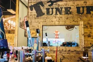 Tune Up The Manly Salon Waco image