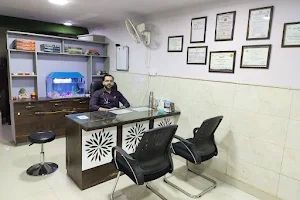 Dr Naveen Malik Child Care Clinic image