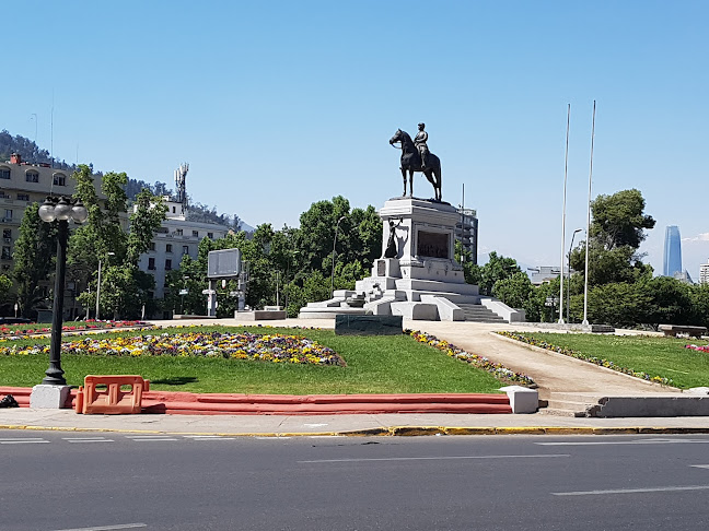 Comentarios y opiniones de Plaza Baquedano