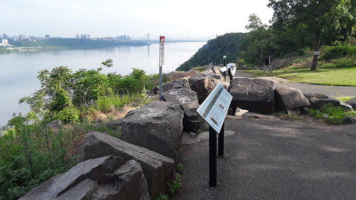 Park «Secor Woods Park», reviews and photos, Secor Rd, Hartsdale, NY 10530, USA