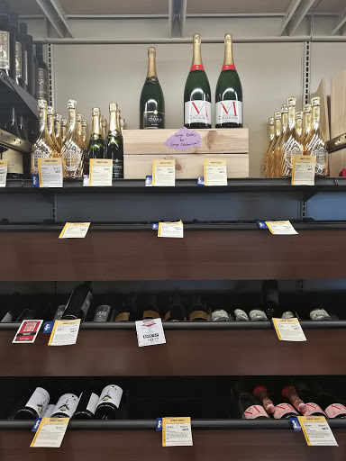 Wine Store «Total Wine & More», reviews and photos, 11 Mystic View Rd, Everett, MA 02149, USA