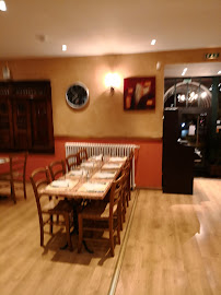 Atmosphère du Restaurant Brasserie du Cerf à Senlis - n°16