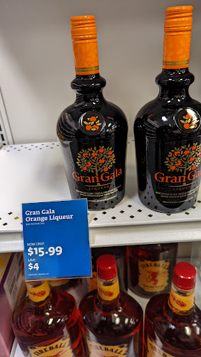 Liquor Store «Wines & Spirits», reviews and photos, 1602 Cochran Rd, Pittsburgh, PA 15220, USA