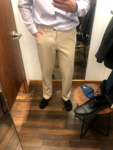 Sportswear Store «lululemon», reviews and photos, 103 W Colorado Blvd, Pasadena, CA 91105, USA