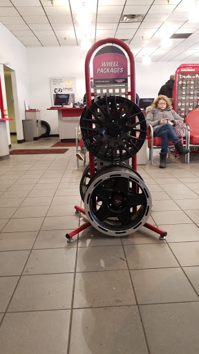 Tire Shop «Discount Tire Store - Center Line, MI», reviews and photos, 26805 Van Dyke, Center Line, MI 48015, USA