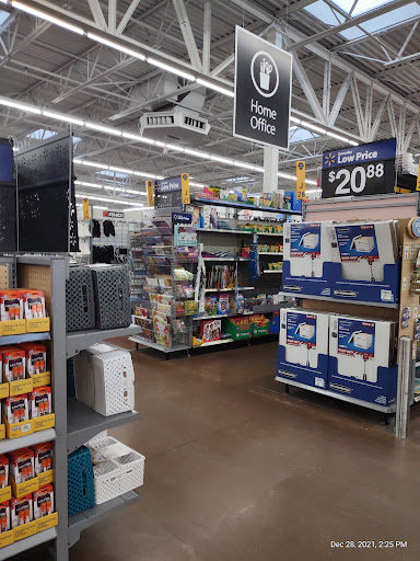 Department Store «Walmart Supercenter», reviews and photos, 6170 Saginaw Rd, Grand Blanc, MI 48439, USA