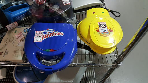 Thrift Store «The Salvation Army Family Store & Donation Center», reviews and photos