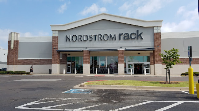 Comments and reviews of Nordstrom Rack