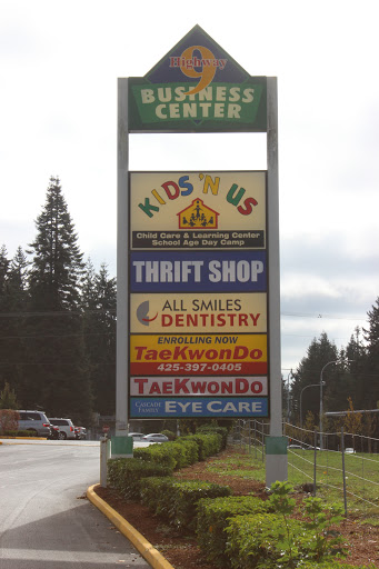 Thrift Store «Helping Hands Thrift Store Lake Stevens», reviews and photos, 9623 32nd St SE Suite 105, Lake Stevens, WA 98258, USA