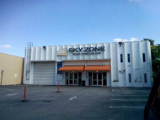 Amusement Center «Sky Zone Trampoline Park», reviews and photos, 5450 NW 82nd Ave, Doral, FL 33166, USA
