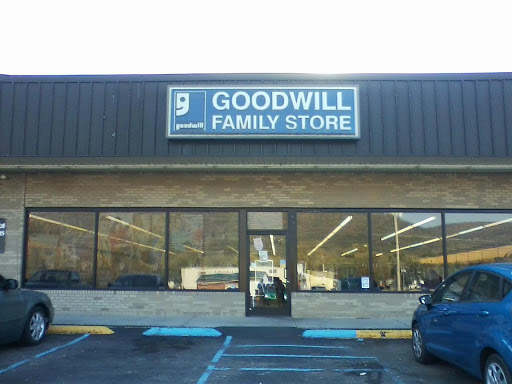 Thrift Store «Goodwill Store Dunlap», reviews and photos, 520 Rankin Ave, Dunlap, TN 37327, USA