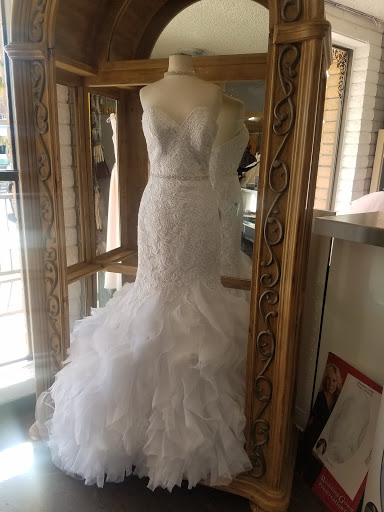 Bridal Shop «Azteca Bridal», reviews and photos, 1010 E Washington St, Phoenix, AZ 85034, USA