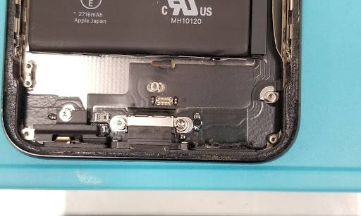 Cell Phone Store «Phone Repair - Intouch Wireless», reviews and photos, 2150 S Texas 6 #160, Houston, TX 77077, USA