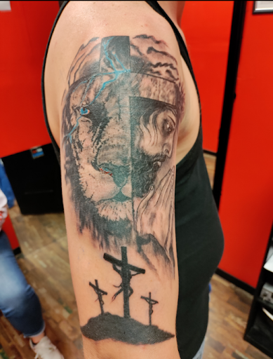 Explore smoky mountain tattoo ideas, creative tattoo ideas in Mobile, available at Brothers Ink Tattoo Parlor