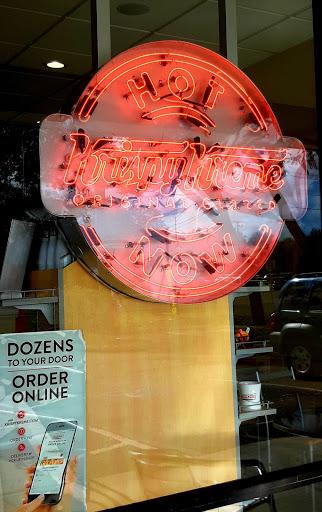 Bakery «Krispy Kreme Doughnuts», reviews and photos, 2128 W Brandon Blvd, Brandon, FL 33511, USA