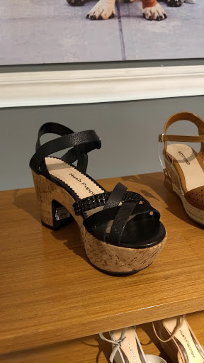 Stores to buy women's sandals Mendoza