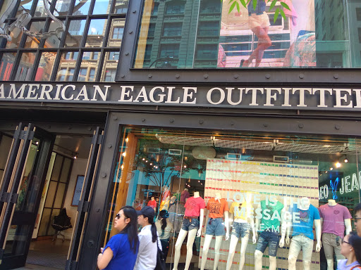 American Eagle Outfitters, 212-51 26th Ave, Bayside, NY 11360, USA, 