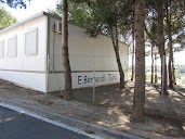 Escola Pública Bernardí Tolrà en Villa-rodona