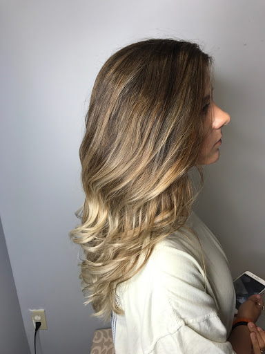 Hair Salon «The Urban Revival Boutique, Style Bar & Salon», reviews and photos, 2903 N Patterson St, Valdosta, GA 31602, USA