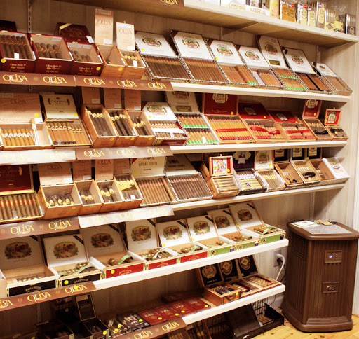 Tobacco Shop «McHales Speciality Store», reviews and photos, 108 E Howard St, Live Oak, FL 32064, USA