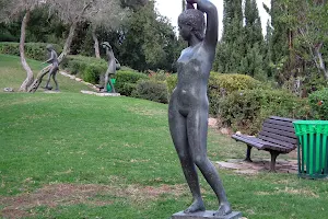 Парк скульптур image