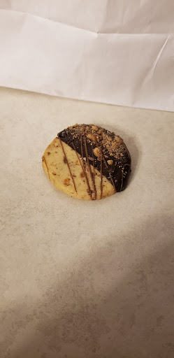 Pastry Shop «Luckhaus & Brubaker Sweets & Treats», reviews and photos, 1939 Maybank Hwy, Charleston, SC 29412, USA