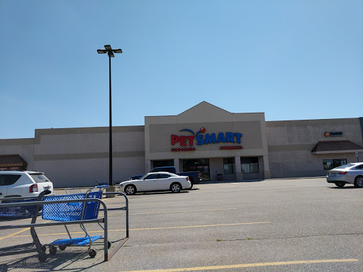 Pet Supply Store «PetSmart», reviews and photos, 45050 Northpointe Blvd, Utica, MI 48315, USA