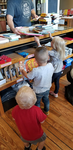 Book Store «Indy Reads Books», reviews and photos, 911 Massachusetts Ave, Indianapolis, IN 46202, USA