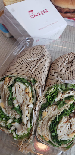 Fast Food Restaurant «Chick-fil-A», reviews and photos, 595 Northtown Dr NE, Blaine, MN 55434, USA