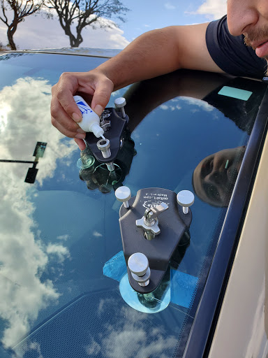 Desert Windshield Repair Rock Chip Repair Specialist image