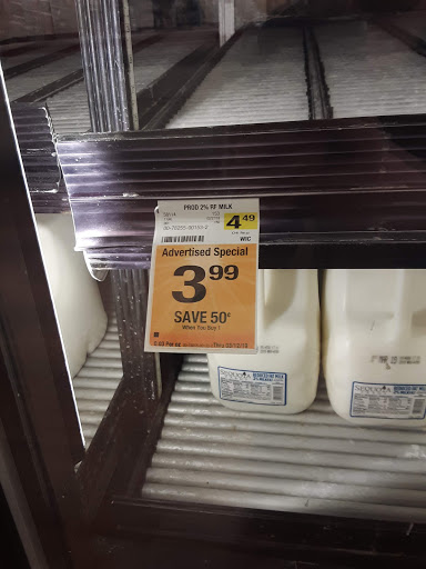 Grocery Store «Rays Food Place», reviews and photos, 1139 S Cloverdale Blvd, Cloverdale, CA 95425, USA