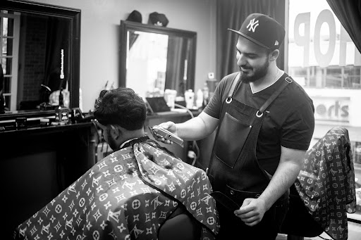 Barber Shop «The Barber Shop», reviews and photos, 70-23 Austin St, Forest Hills, NY 11375, USA