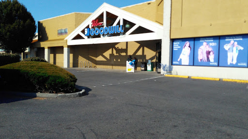 Yelm Goodwill, 906 E Yelm Ave, Yelm, WA 98597, USA, 