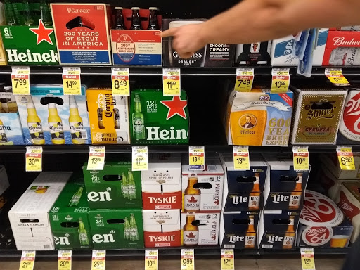 Grocery Store «Jewel-Osco», reviews and photos, 119 S Randall Rd, Batavia, IL 60510, USA