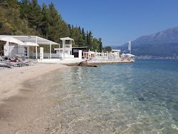 Foto von Njivice beach teilweise hotelbereich