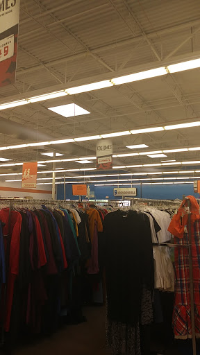 Thrift Store «Main & Recker Goodwill Retail Store & Donation Center», reviews and photos, 6030 E Main St Suite 6120, Mesa, AZ 85205, USA