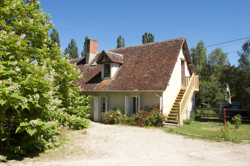 Gîte Sologne sud, Le Catalpa de Nocfond 11 pers, 4 Chb - 4 Sdb, Bain nordique extérieur à Langon-sur-Cher