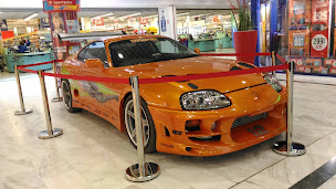 Photo n°59 de Centre commercial Carrefour Laval à Laval ()
