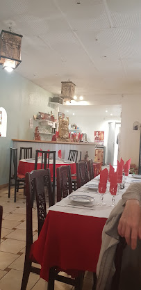 Atmosphère du Restaurant asiatique Soir d'Asie à Saint-Maximin-la-Sainte-Baume - n°11