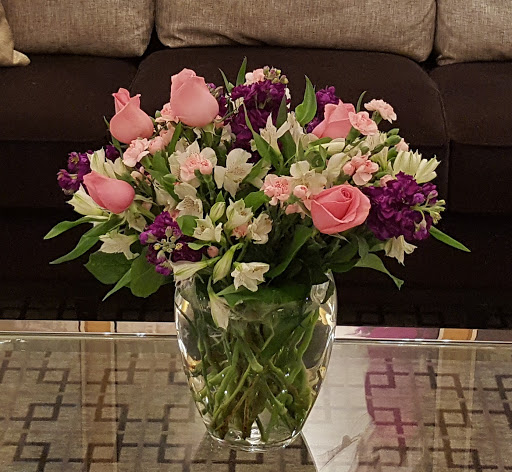 Florist «Glenview Florist / Flower Shop», reviews and photos, 1813 Waukegan Rd, Glenview, IL 60025, USA