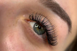 SE Lash Lounge image