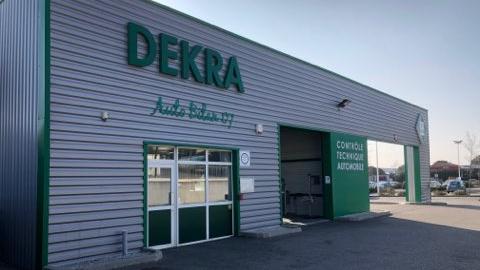 Centre contrôle technique DEKRA à Bourg-Saint-Andéol