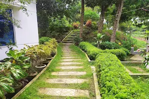 Green Villa গ্রীন ভিলা image