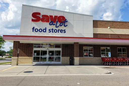 Grocery Store «Save-A-Lot», reviews and photos, 561 S Lewis Ave, Waukegan, IL 60085, USA