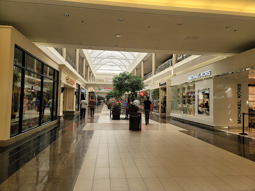 Shopping Mall «Walden Galleria», reviews and photos, 1 Walden Galleria, Buffalo, NY 14225, USA