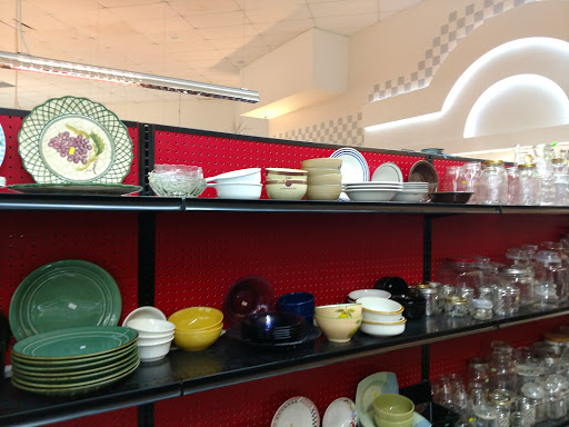 Thrift Store «The Salvation Army Family Store & Donation Center», reviews and photos