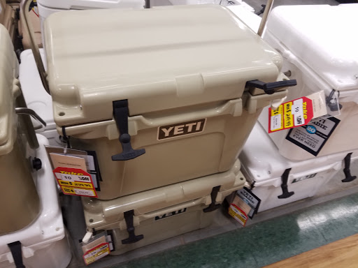 Sporting Goods Store «Gander Mountain», reviews and photos, 3285 Black Gap Rd, Chambersburg, PA 17202, USA