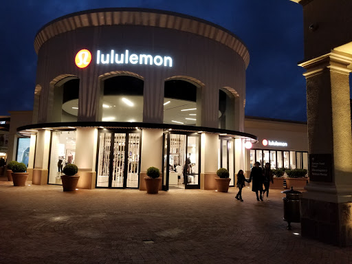 Sportswear Store «lululemon», reviews and photos, 563 Newport Center Dr, Newport Beach, CA 92660, USA